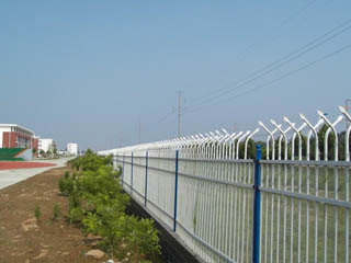 鐵藝圍欄(雙向彎頭) 鐵藝圍欄(雙向彎頭)