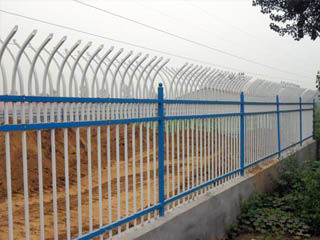 鐵藝圍欄(雙向彎頭) 鐵藝圍欄(雙向彎頭)